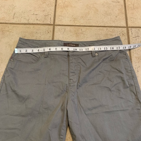 💜 Denver Hayes Mia Mid Rise Grey Shorts - Women's Size 14 - Picture 3 of 6